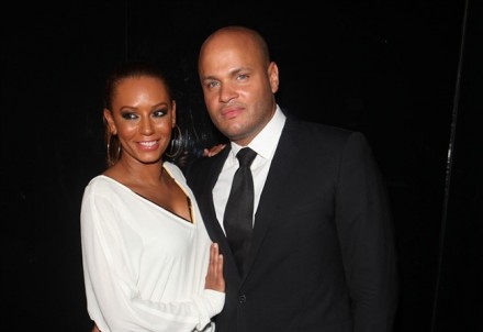 Mel B accusa l'ex marito: 